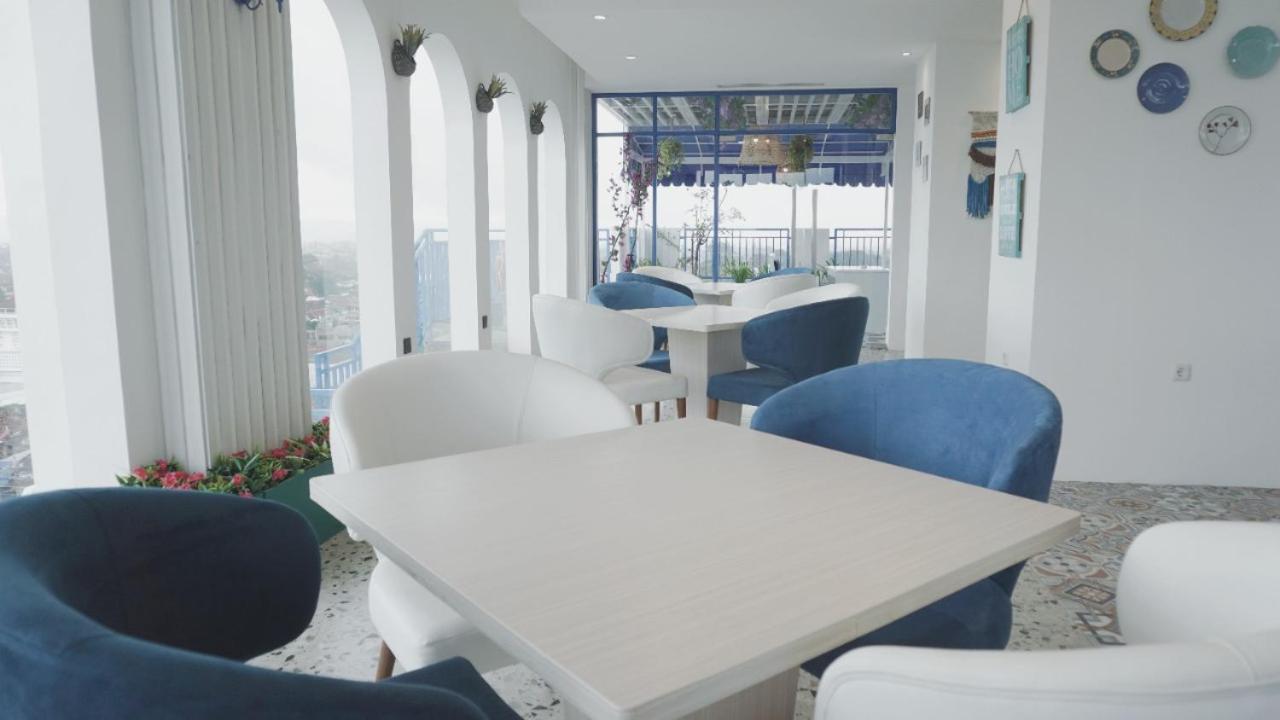 Cavinton Hotel Malioboro Yogyakarta By Tritama Hospitality Extérieur photo