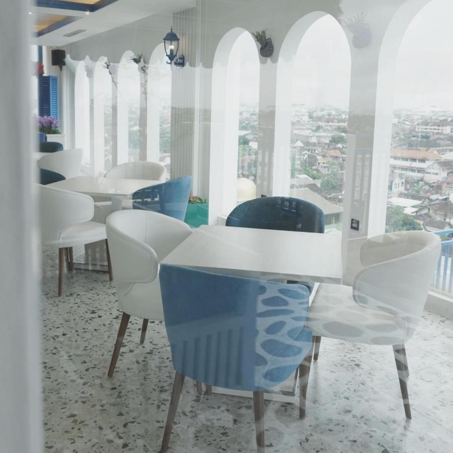 Cavinton Hotel Malioboro Yogyakarta By Tritama Hospitality Extérieur photo