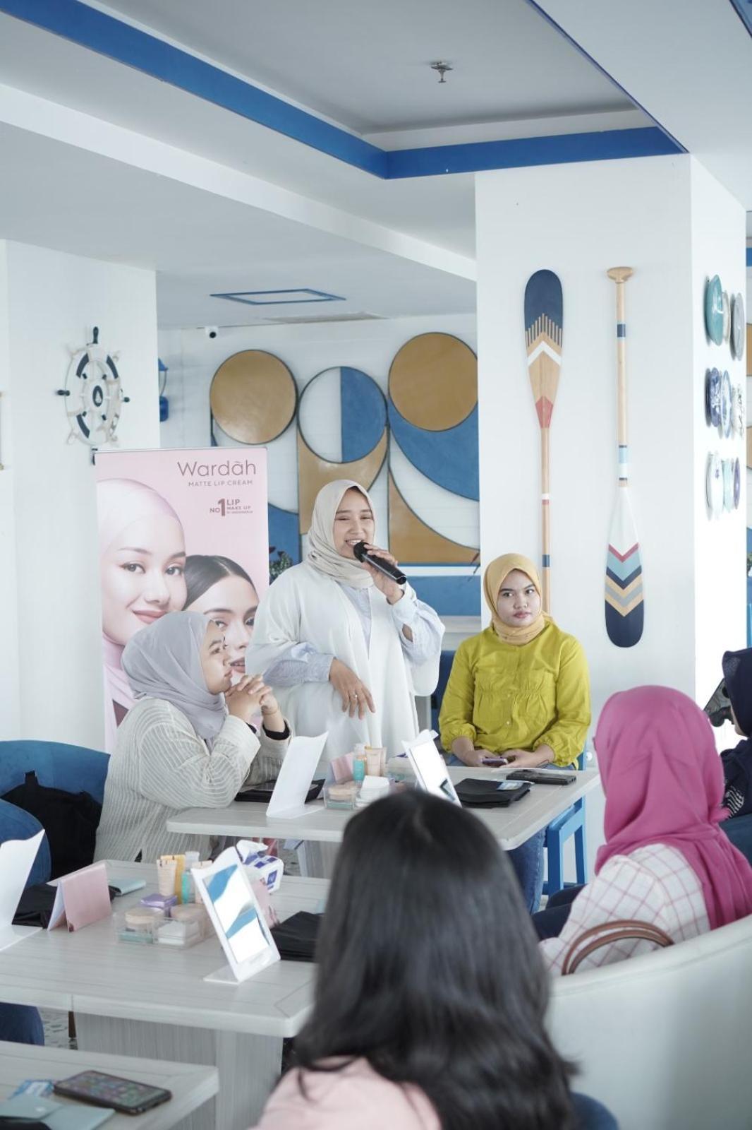 Cavinton Hotel Malioboro Yogyakarta By Tritama Hospitality Extérieur photo