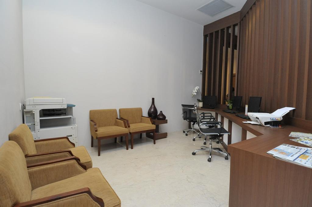 Cavinton Hotel Malioboro Yogyakarta By Tritama Hospitality Extérieur photo