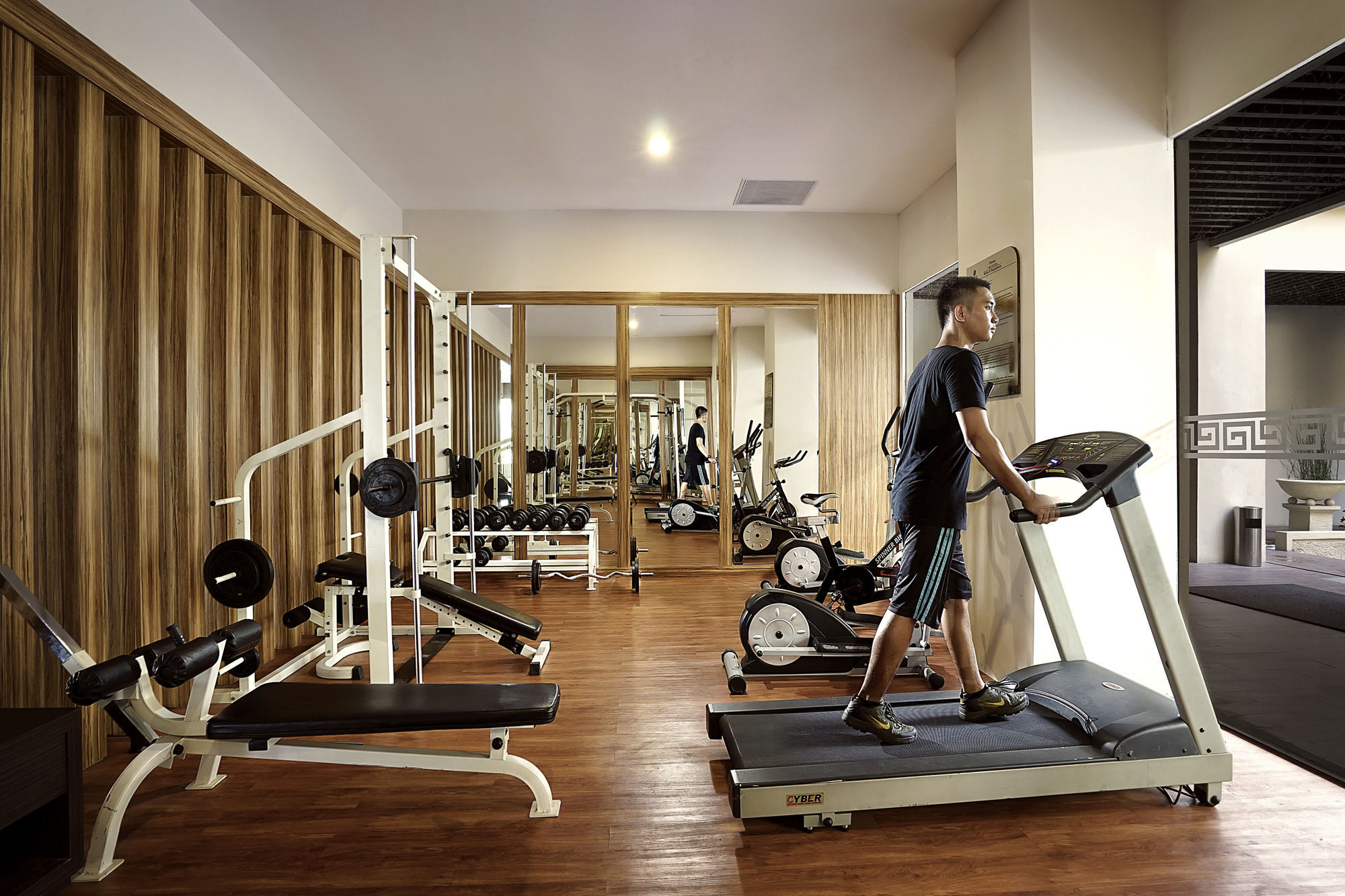 Cavinton Hotel Malioboro Yogyakarta By Tritama Hospitality Extérieur photo