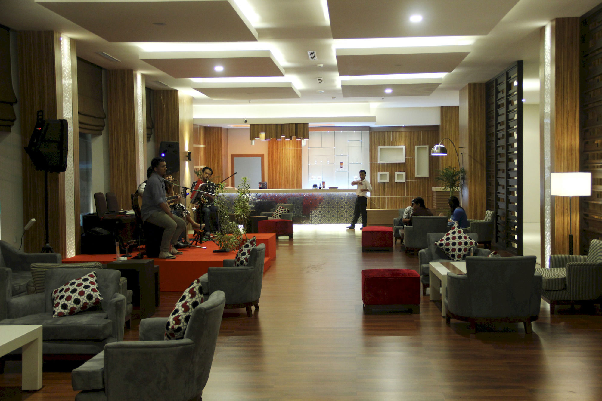 Cavinton Hotel Malioboro Yogyakarta By Tritama Hospitality Extérieur photo